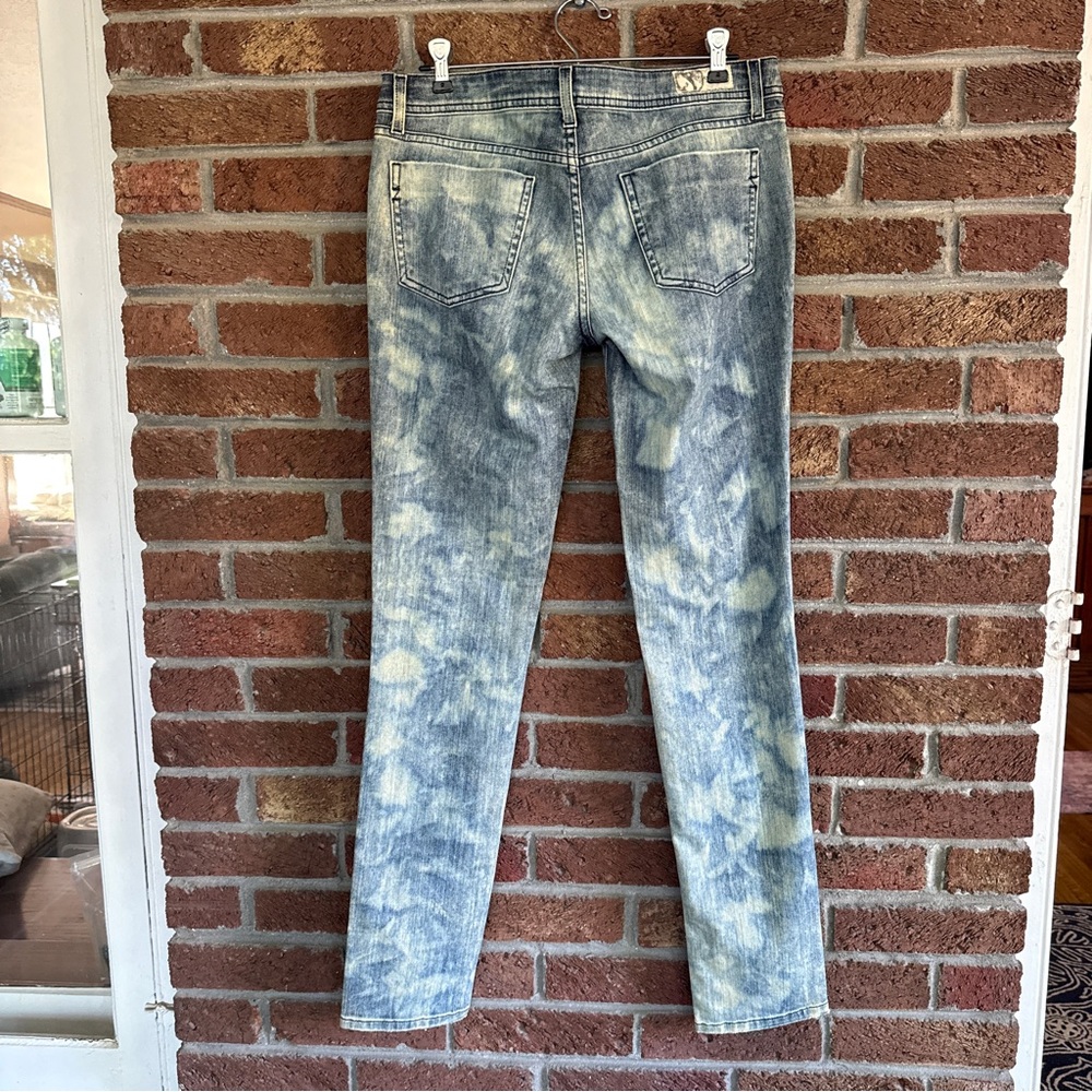 Dylan George Jeans.  Blue Acid Wash.  Size 30.  125779.